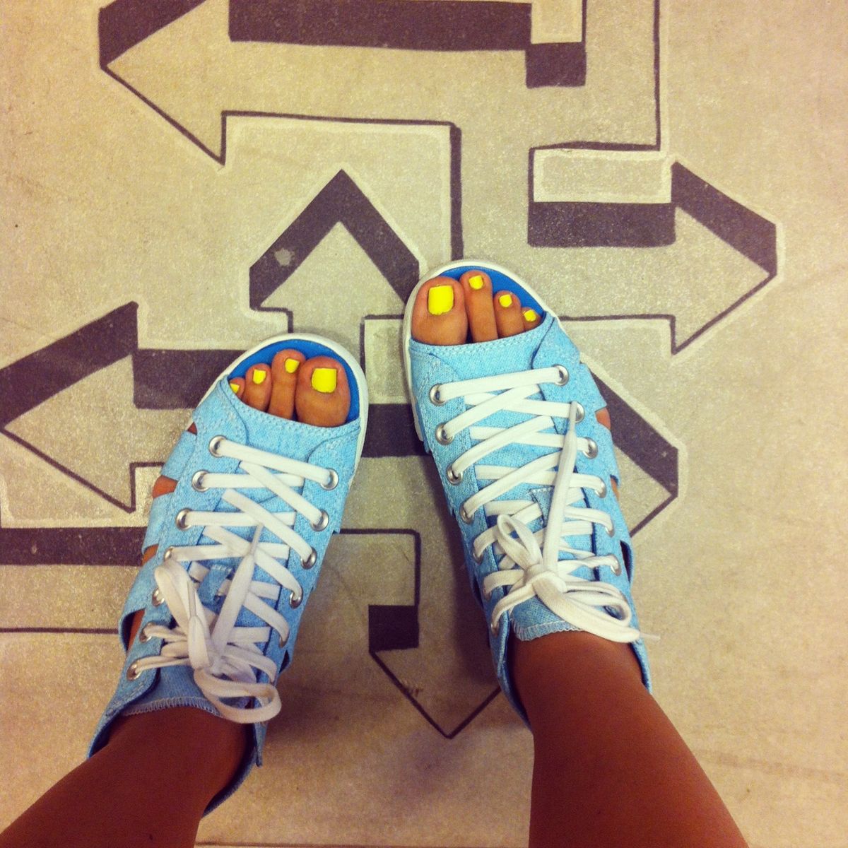 Converse0