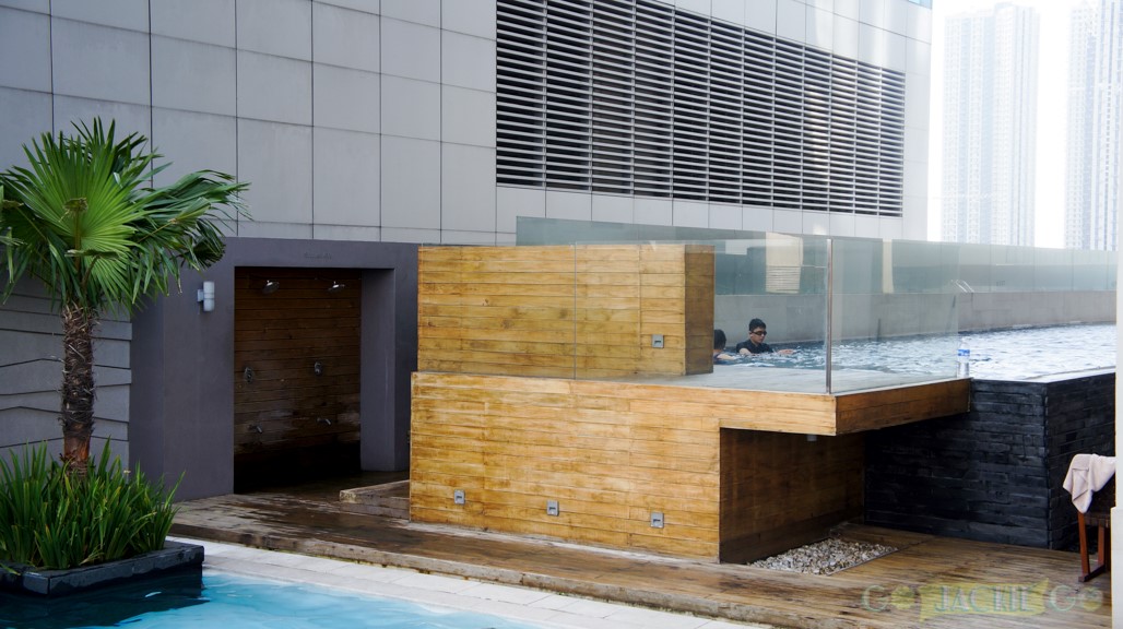 F1HotelManila_Pool_Area_3