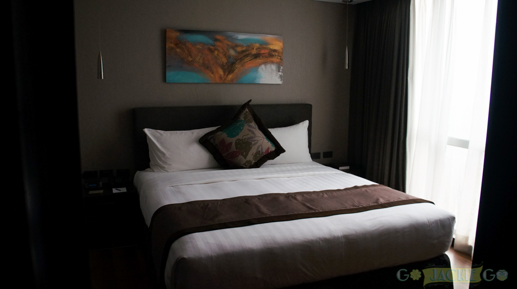 F1HotelManila_Suite_Room_Bedroom
