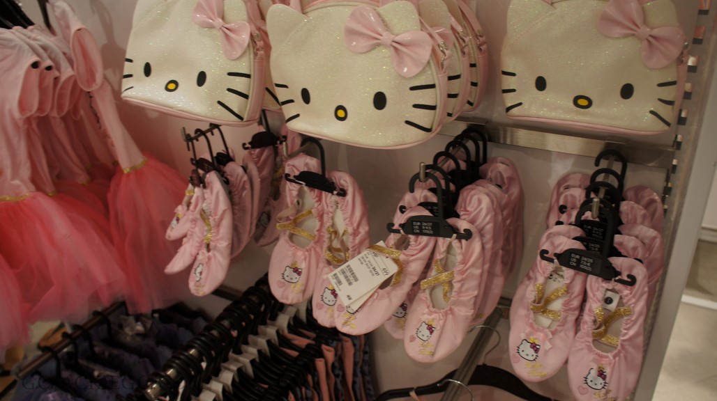 HM_Manila_HelloKitty