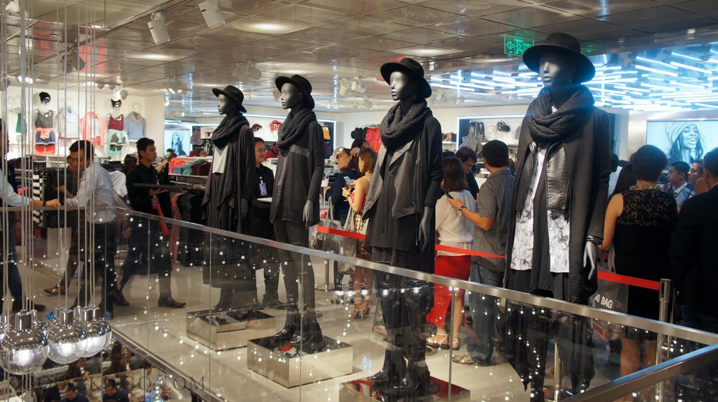 HM_Manila_Store