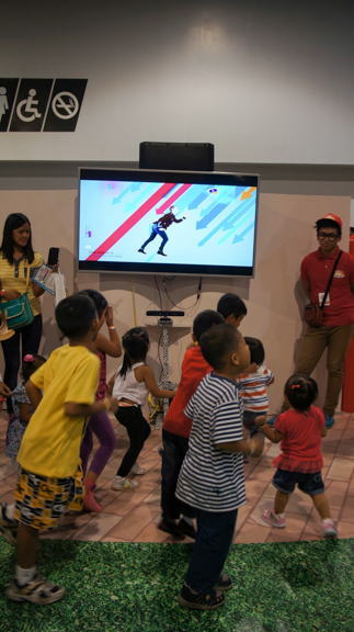 Jollitown_DancesStation