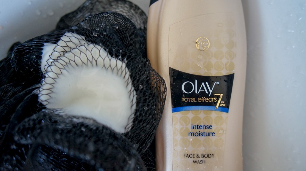 Olay_TotalEffect_FaceBodyWash_2