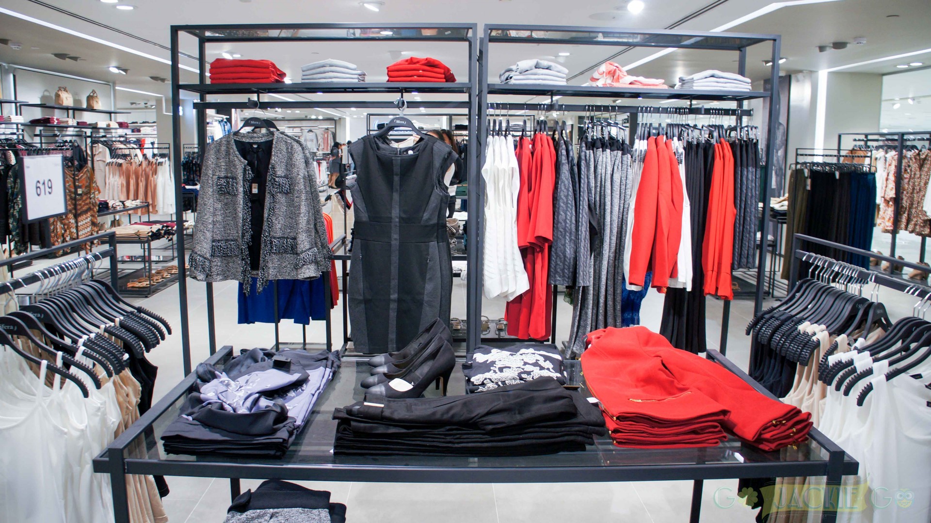 Sfera_SM_Makati_4