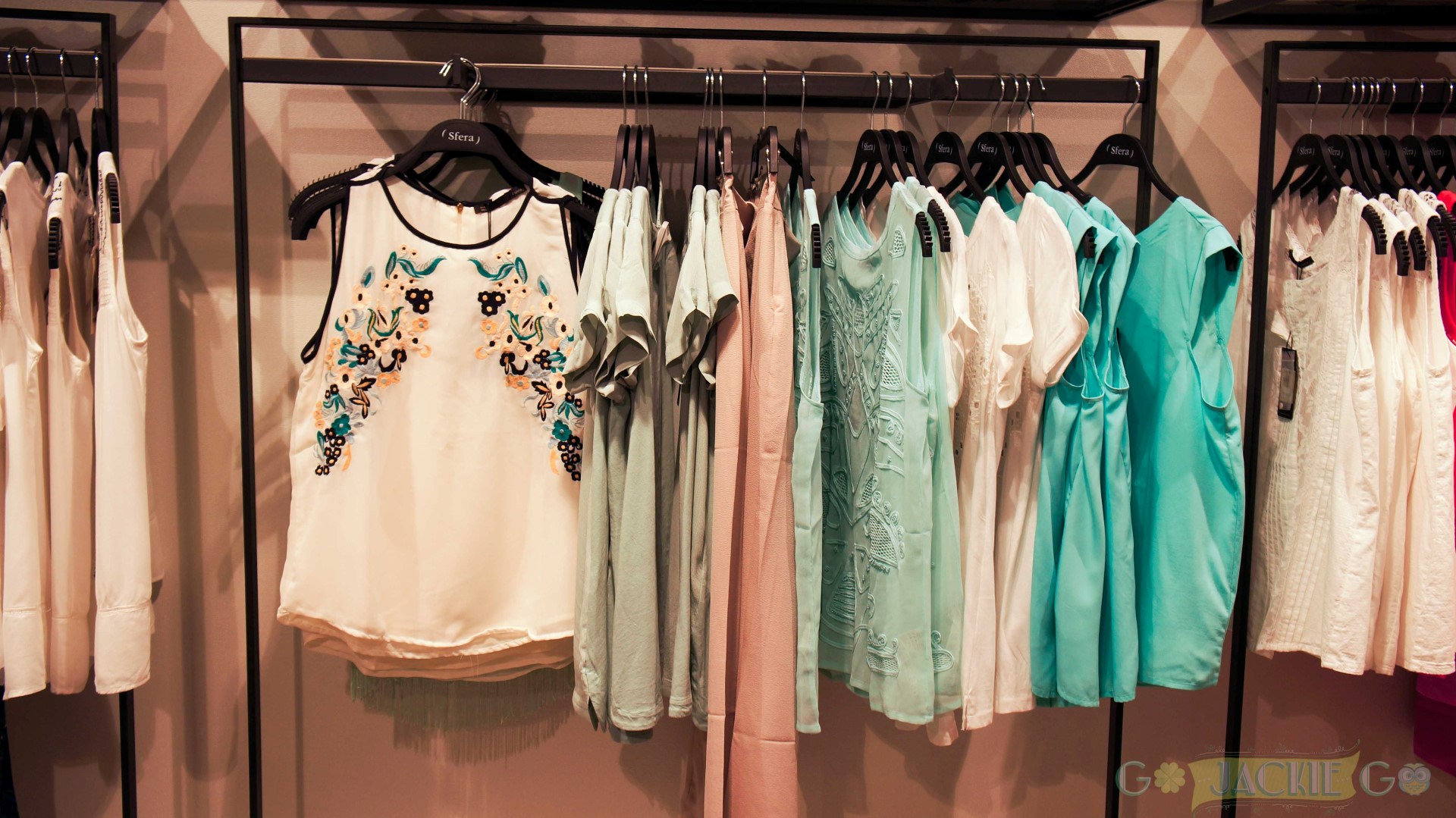 Sfera_SM_Makati_Women_13