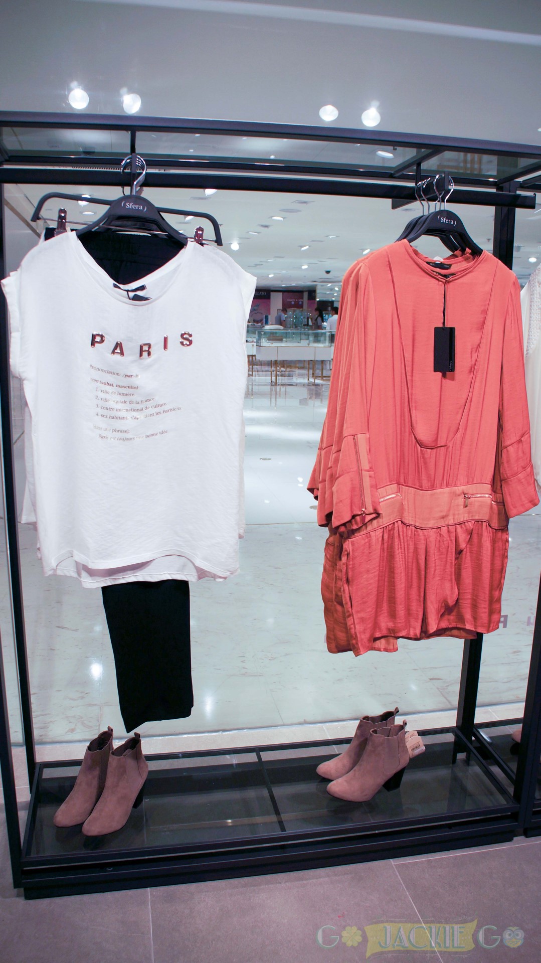 Sfera_SM_Makati_Women_14