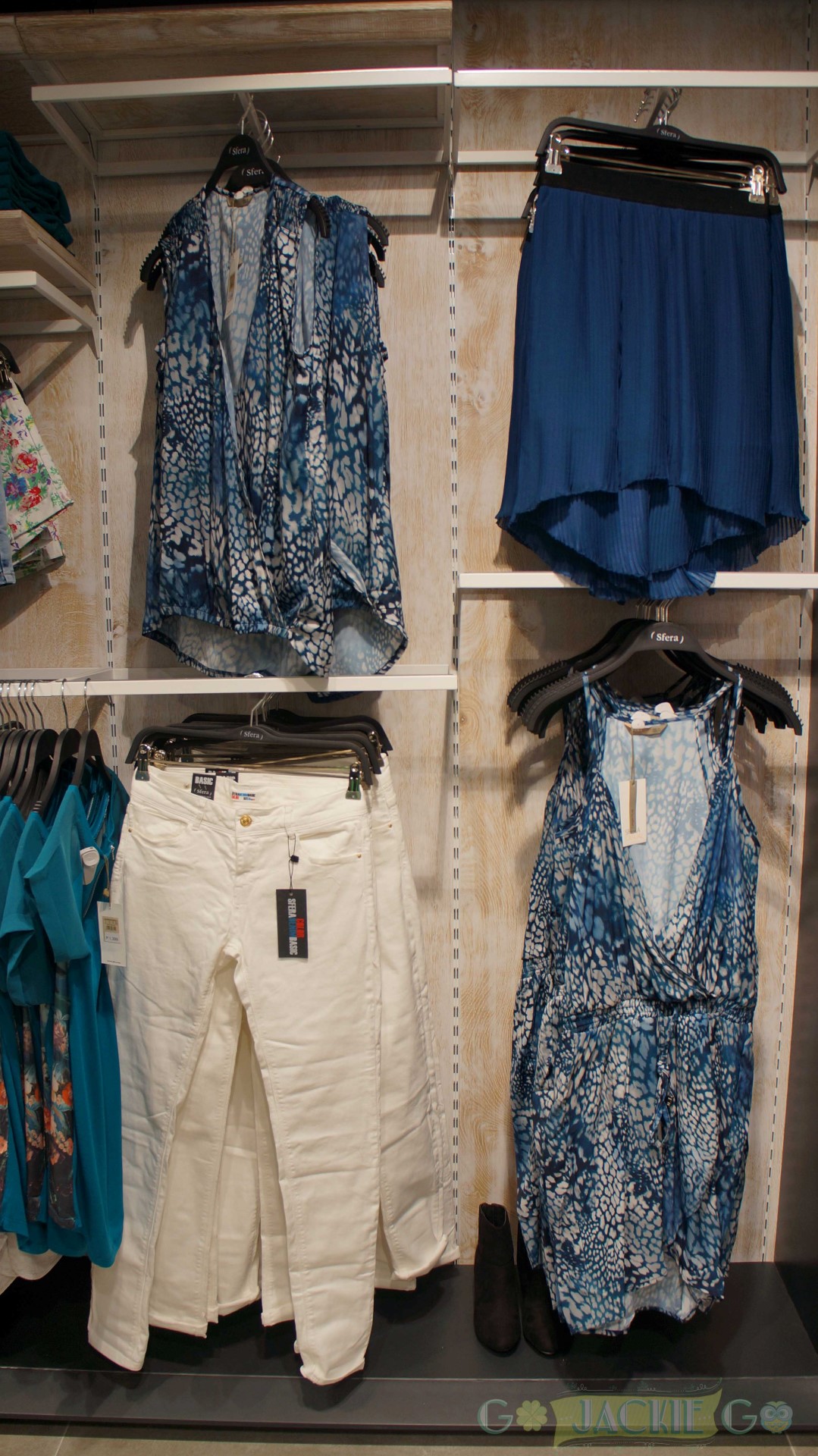 Sfera_SM_Makati_Women_2