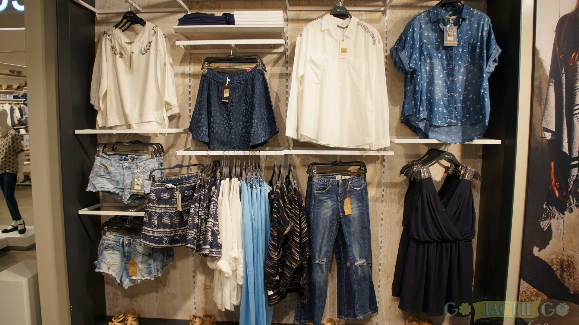 Sfera_SM_Makati_Women_4