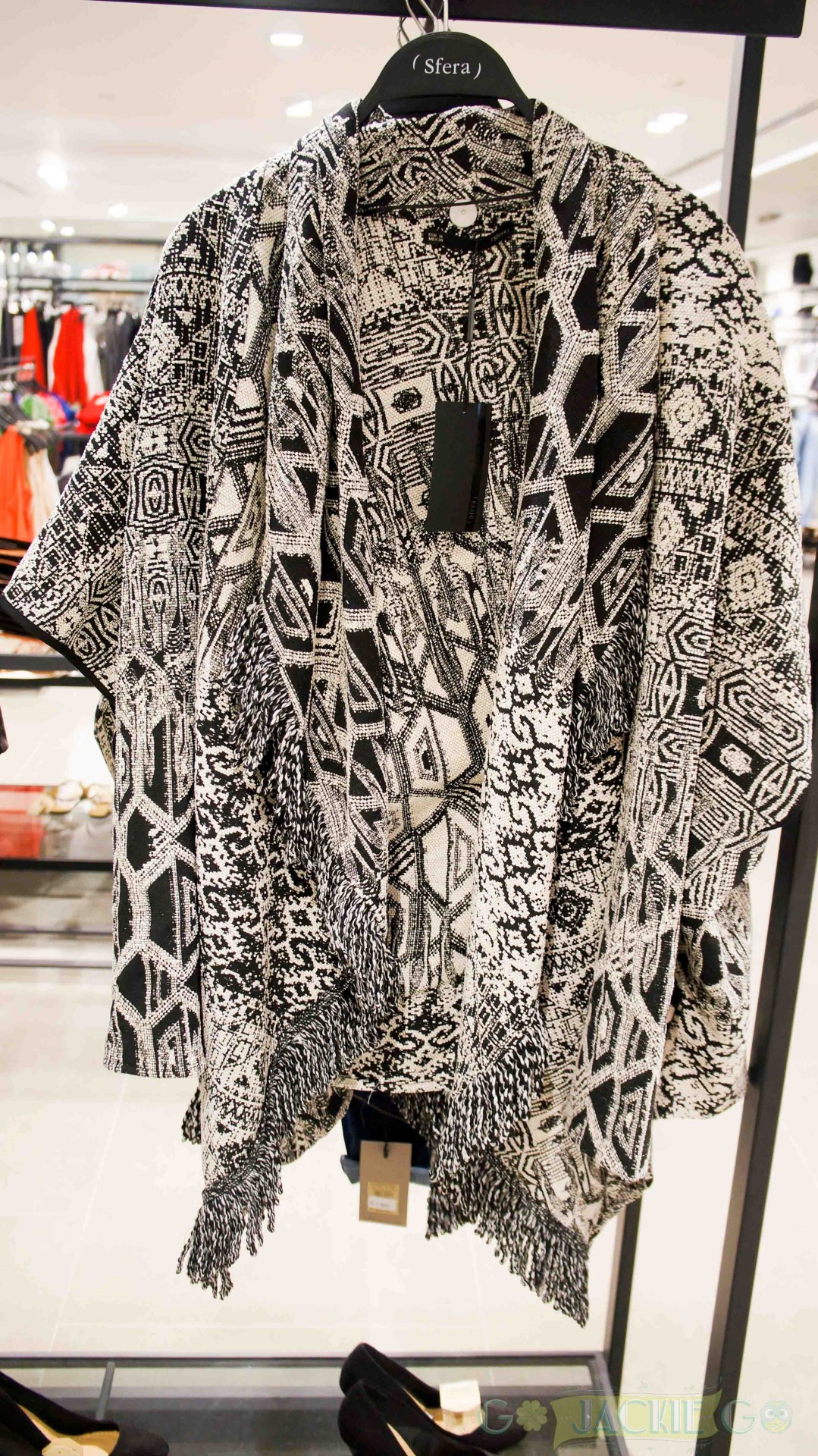 Sfera_SM_Makati_Women_6