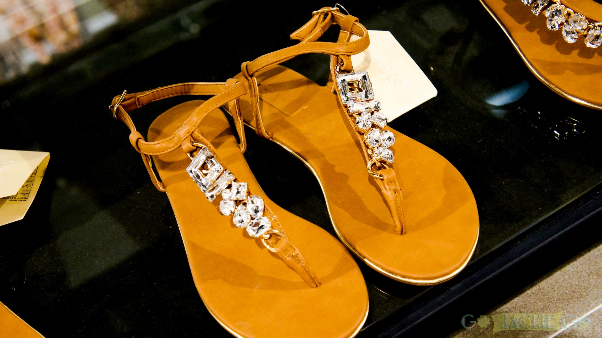 Sfera_SM_Makati_Women_8