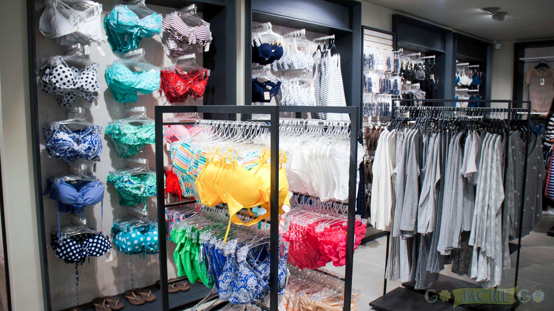 Sfera_SM_Makati_Women_Lingerie_19