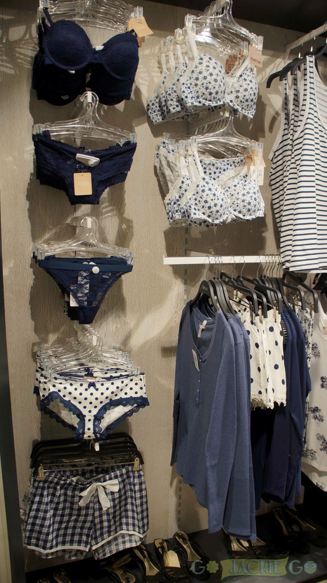 Sfera_SM_Makati_Women_Lingerie_20