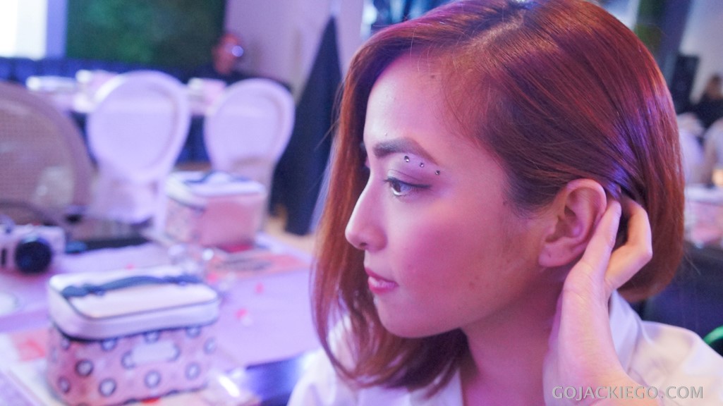Benefit_Brow_Bar_JackieGo_BlingBrows1