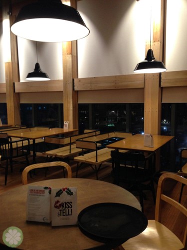 Century_City_Mall_Hole_In_The_Wall_12