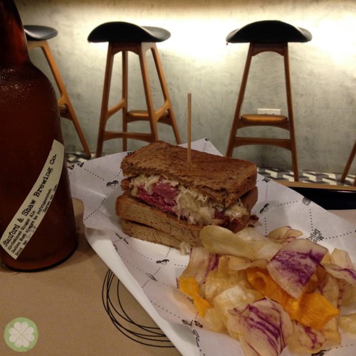 Century_City_Mall_Hole_In_The_Wall_Mister_Delicious4