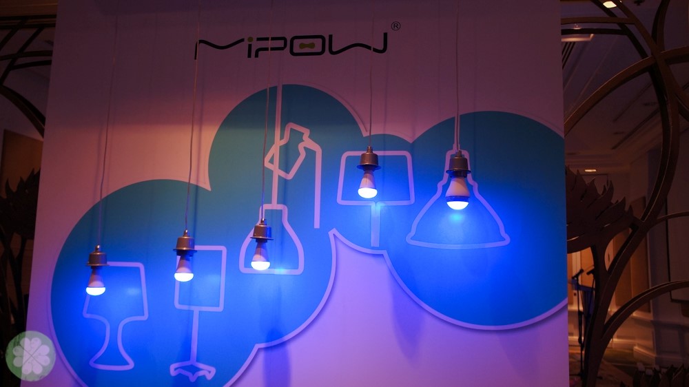 MiPow_PlayBulb