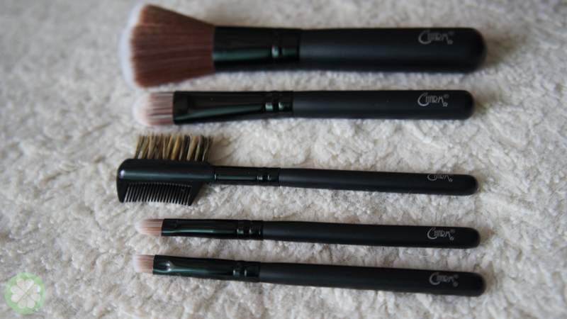 Charm_Pocket_5Pieces_BrushSet_3