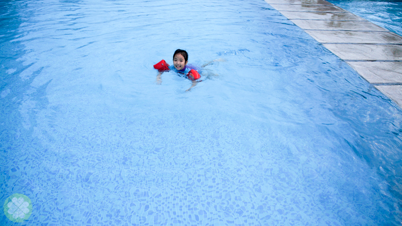 SedaNuvali_Swimming_1