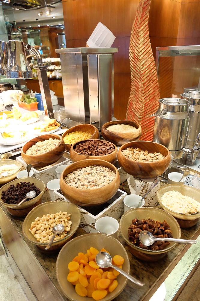 MakatiShangEaster_Circles_2