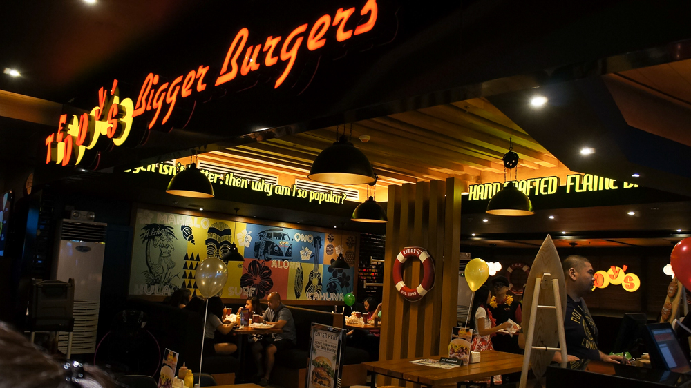 TeddysBiggerBurgers_1
