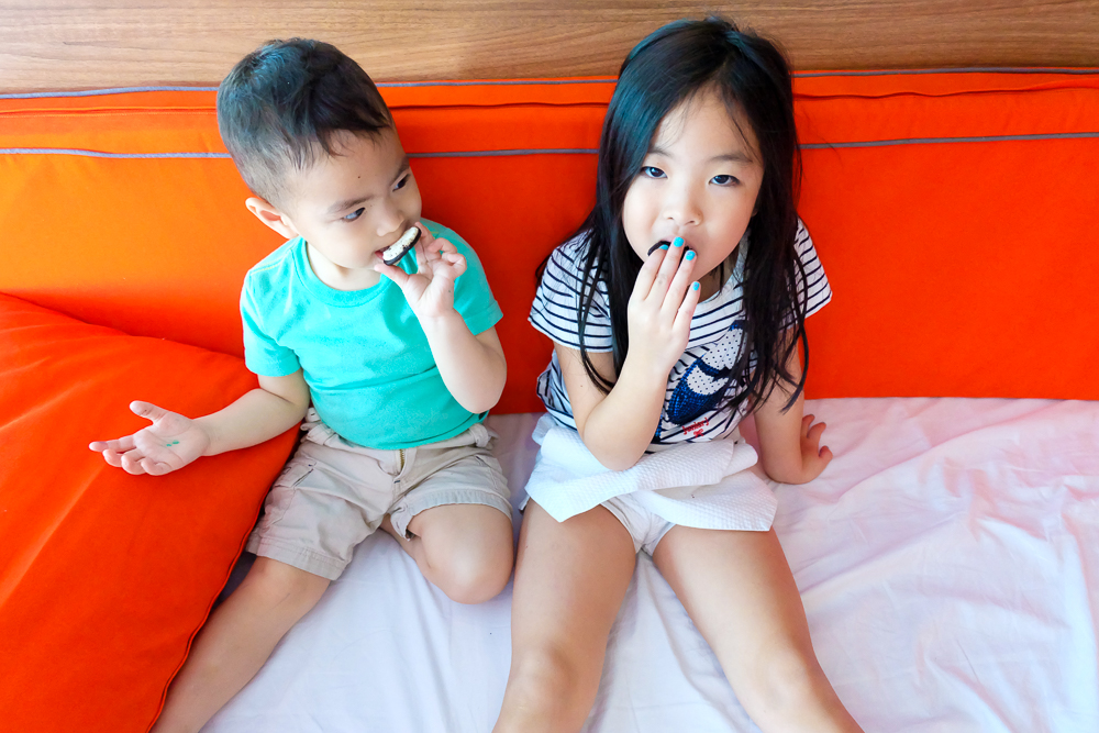 Oreo_Play_LilGJGs_13