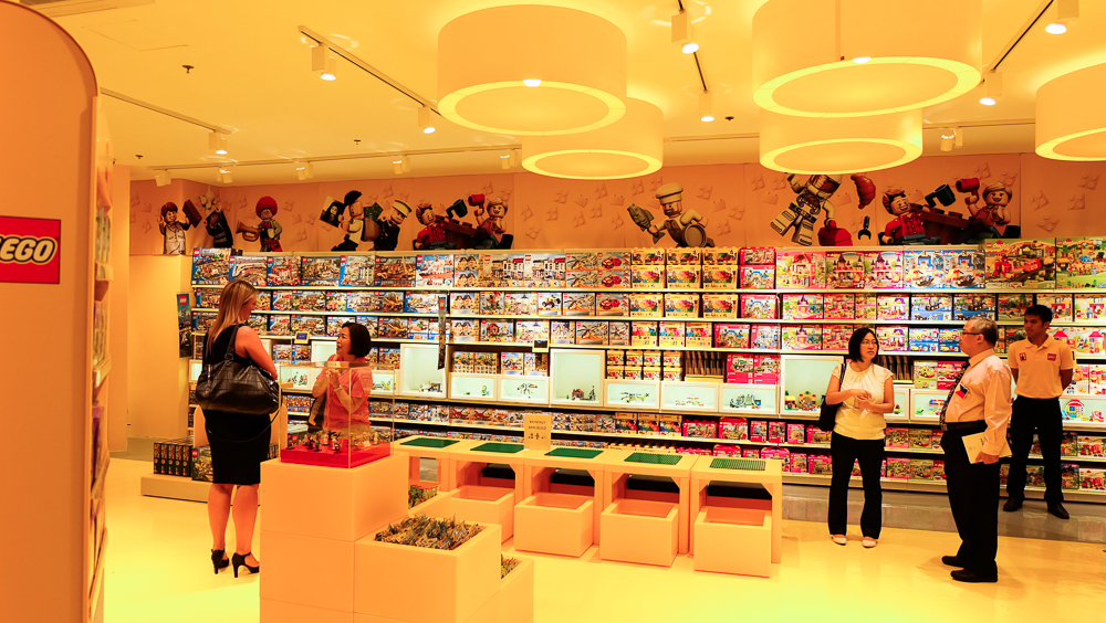 Lego_Philippines_FirstStoreManila_2