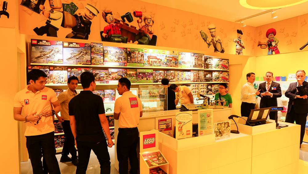 Lego_Philippines_FirstStoreManila_5