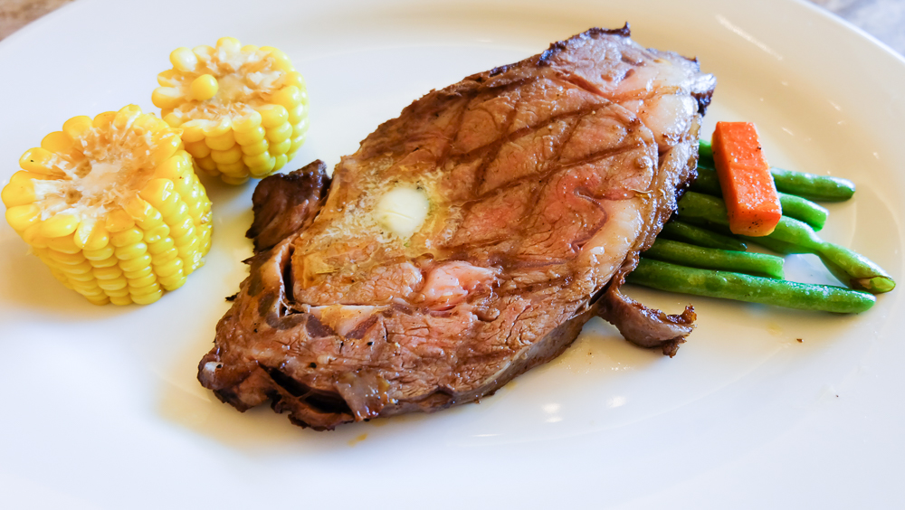 HighlandsPrimeSteakhouse_EstanciaMall_PrimeRibSteak_P1630