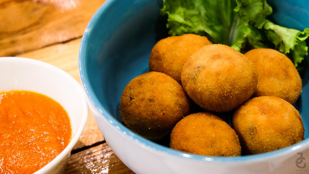 EarthKitchen_BGC_JackieGo_RisottoBalls