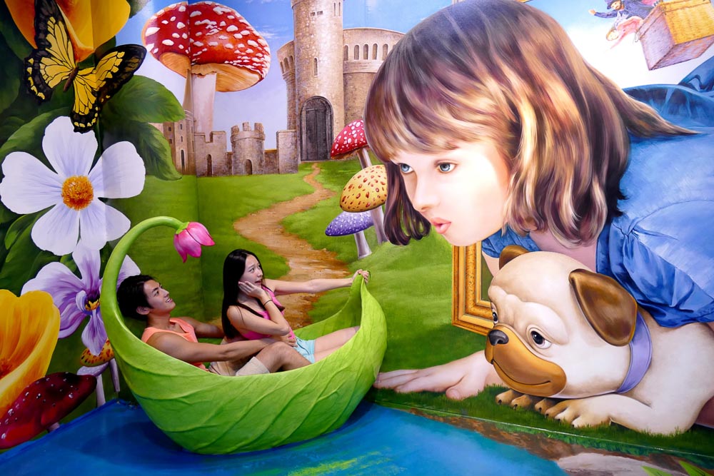 HongKong_Summer_TrickEyeMuseum