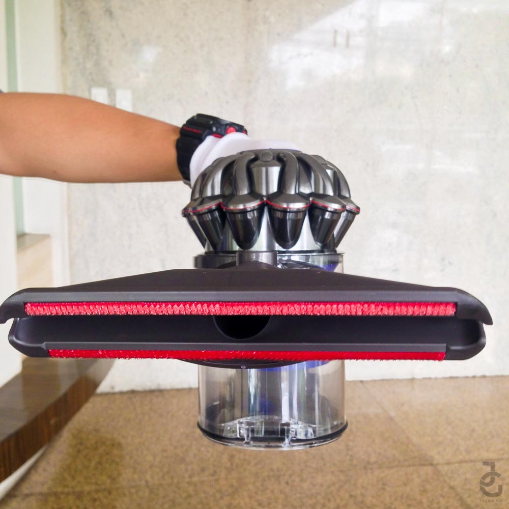 Dyson_Fluffy_VacuumCleaner_JackieGo_ 12