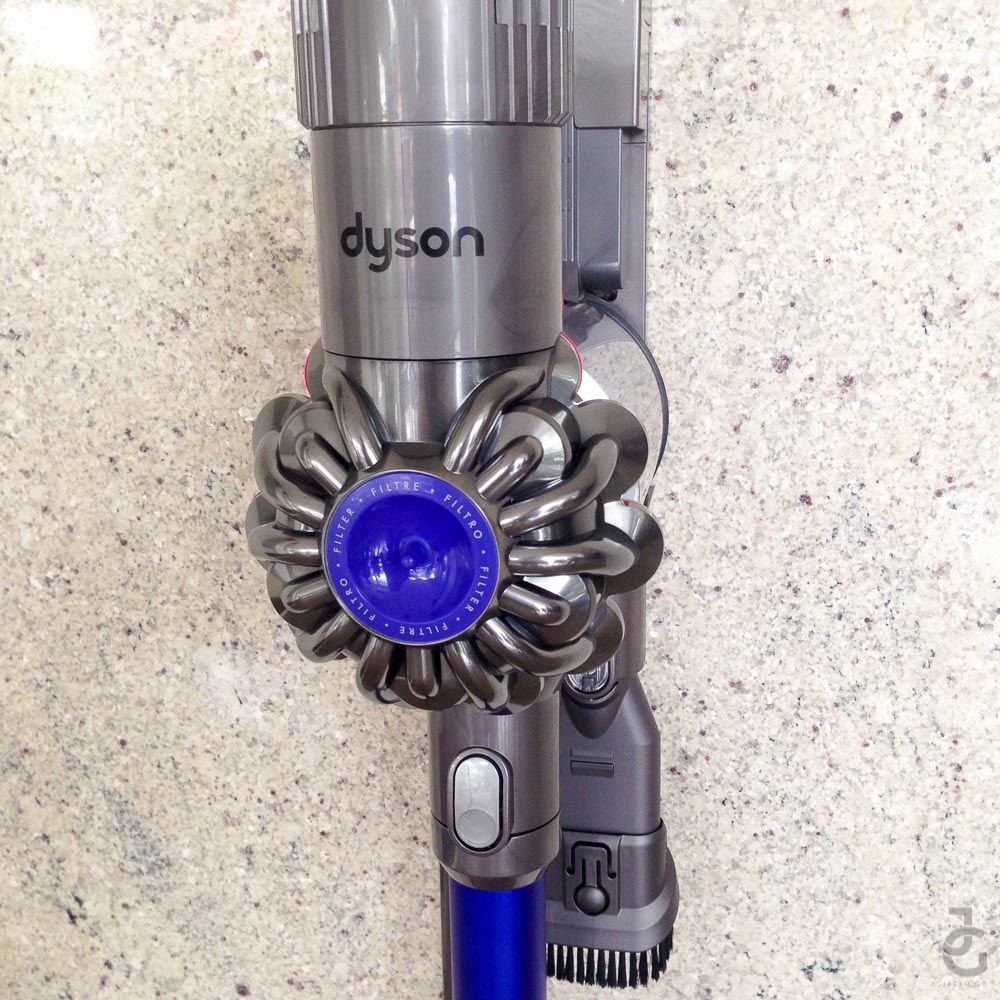 Dyson_Fluffy_VacuumCleaner_JackieGo_ 20
