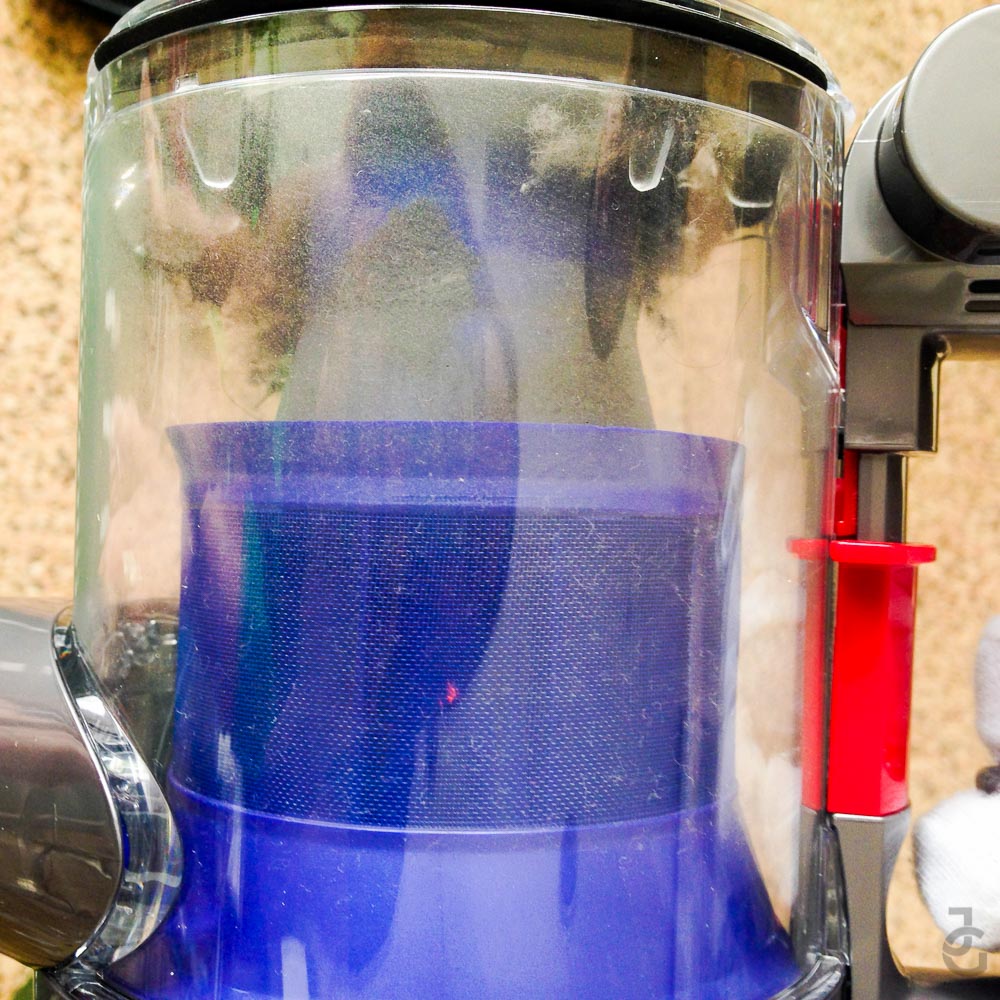 Dyson_Fluffy_VacuumCleaner_JackieGo_ 4