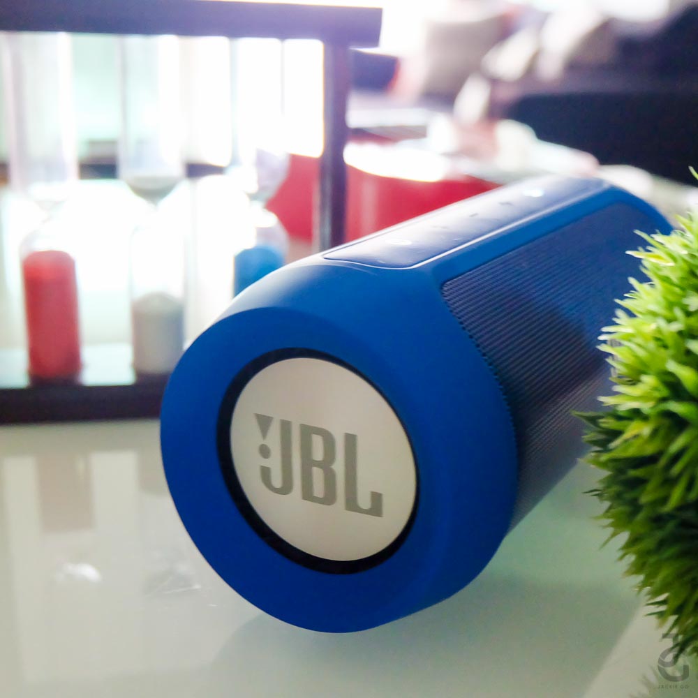 JBL_Charge2_Speaker_JackieGo_4