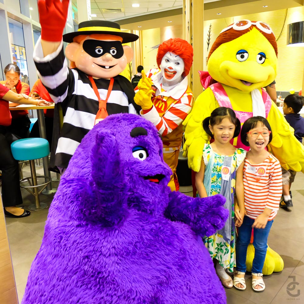 Kidzania_Manila_McDonalds_JackieGo