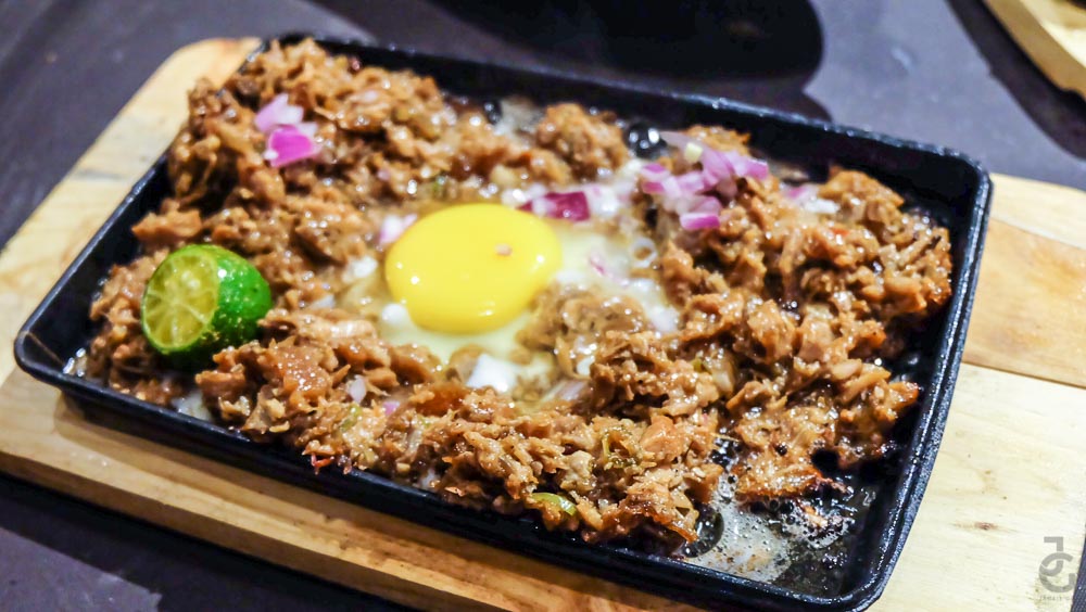 KuyaJRestaurant_SMMegamall_JackieGo_CrispySisig