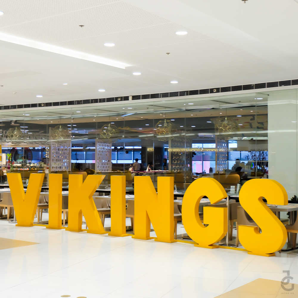 VikingsLuxuryBuffet_SMMegamall_JackieGo