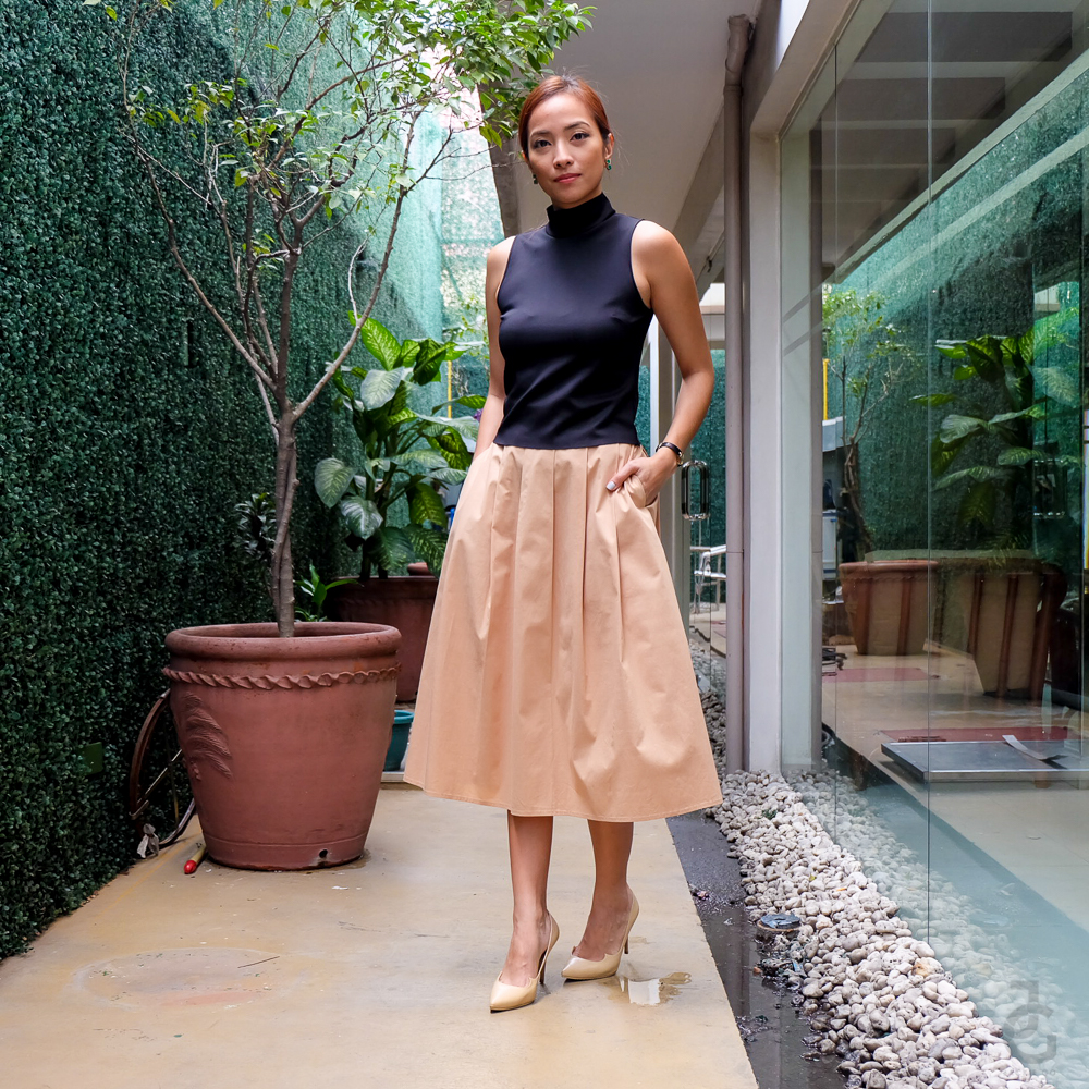 BlackTop_BrownSkirt_JackieGo