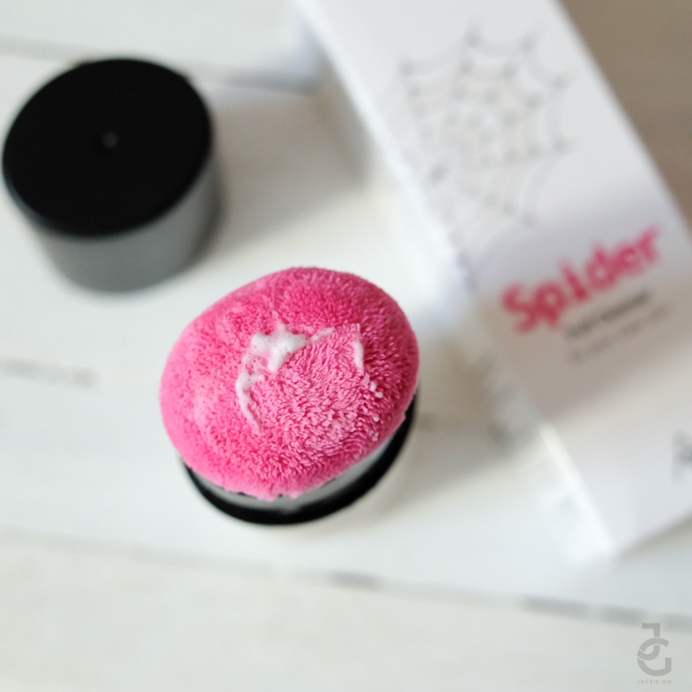SpiderPuffCleanser_JackieGo_3