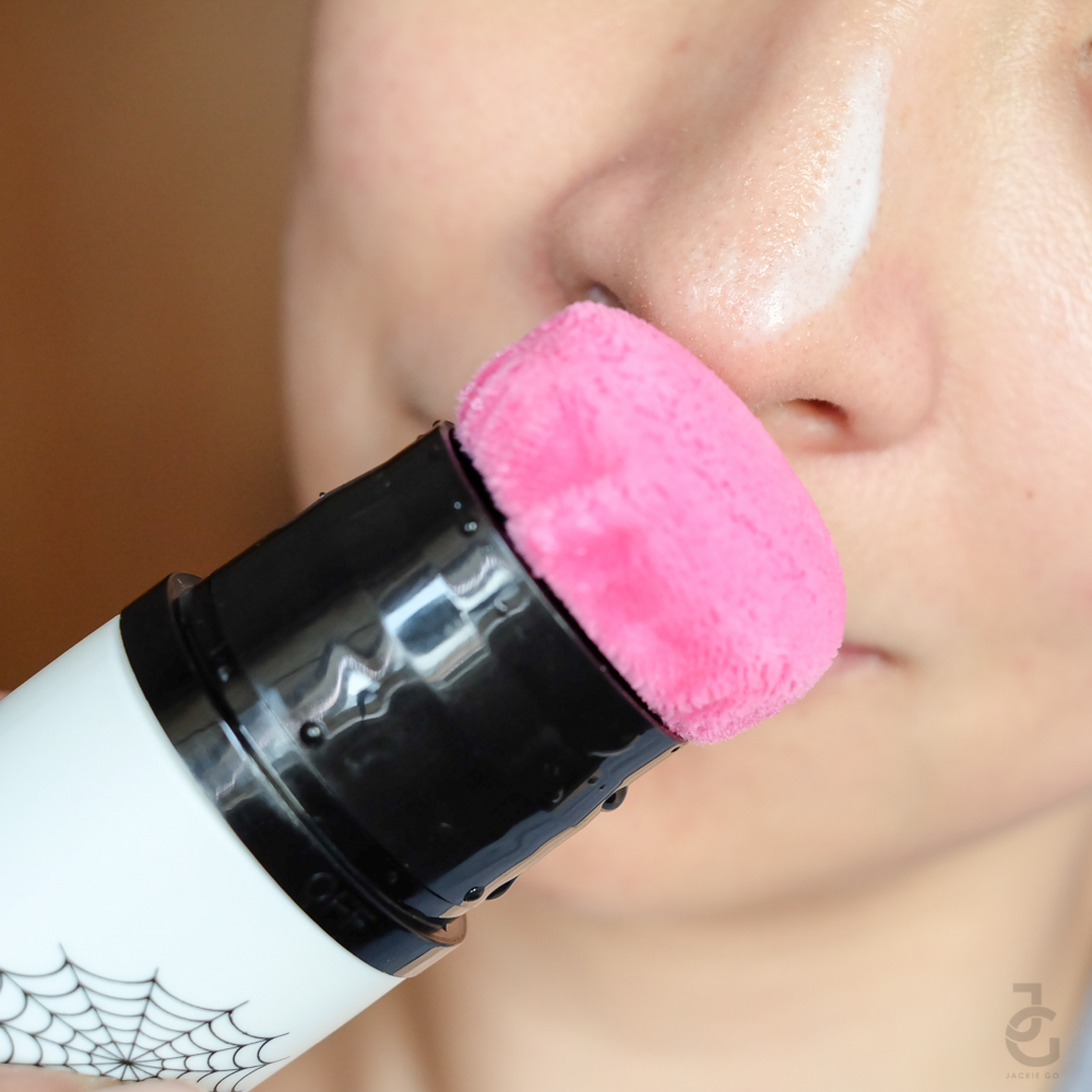 SpiderPuffCleanser_JackieGo_5