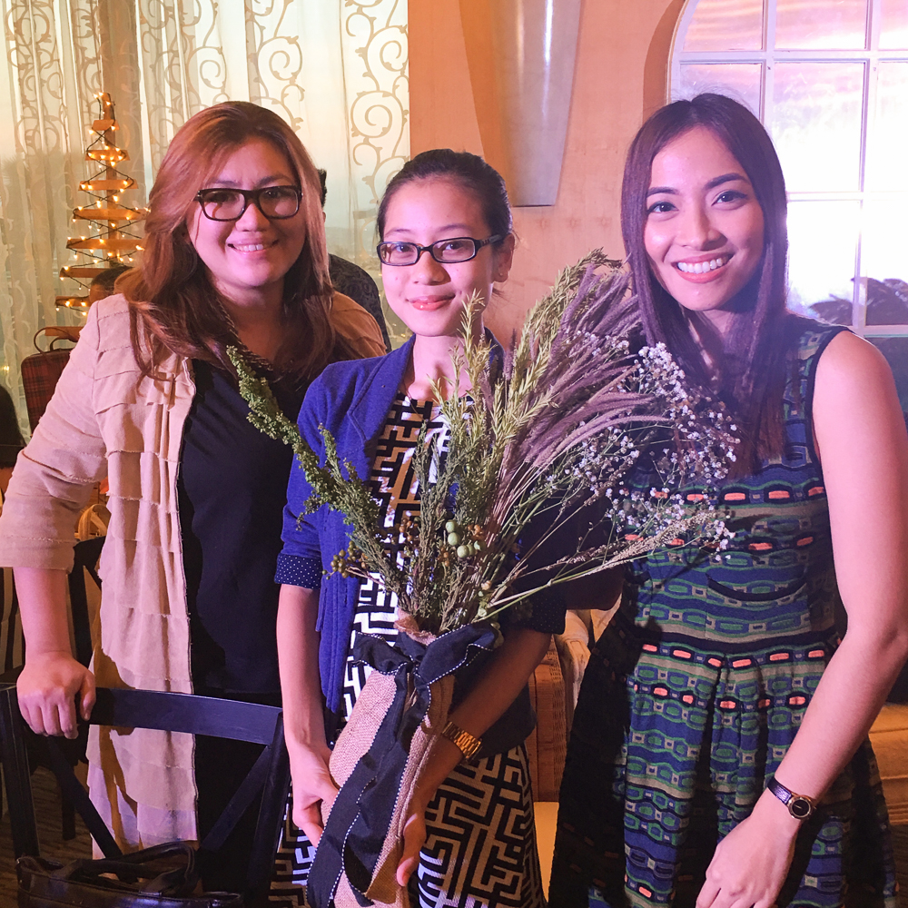 100WholeMom_ChristmasGathering_JackieGo_31