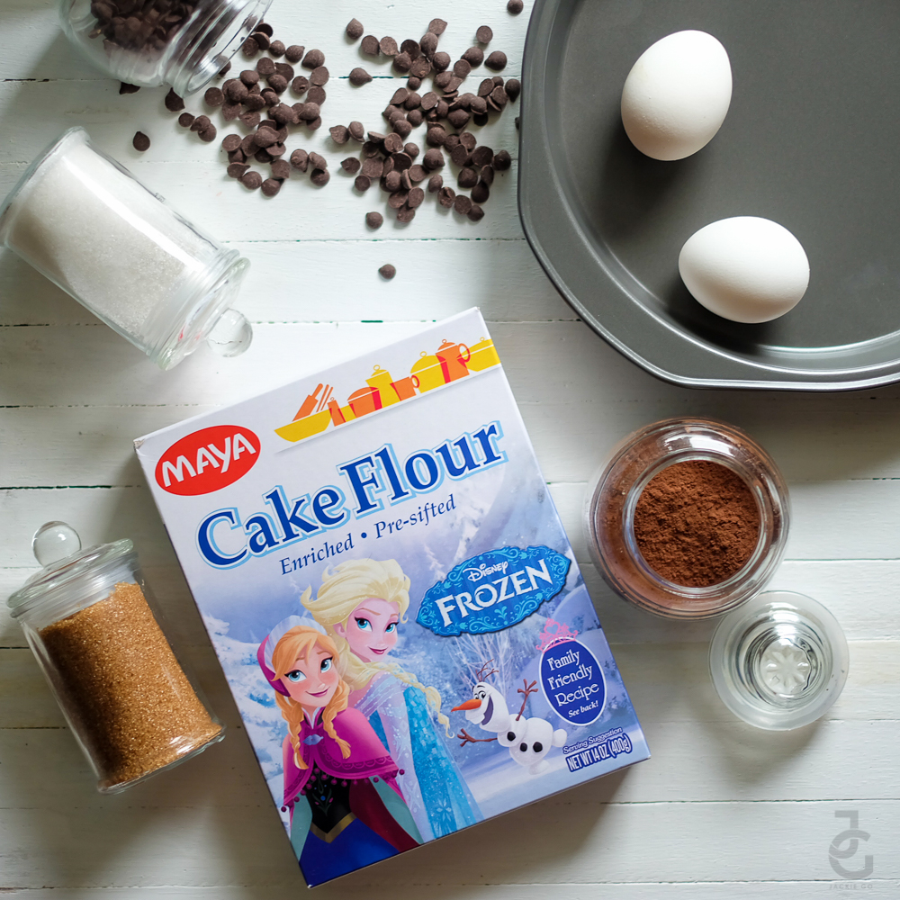 Easy Peasy Cake Recipe: Peanut Butter And Choco Chip Cake