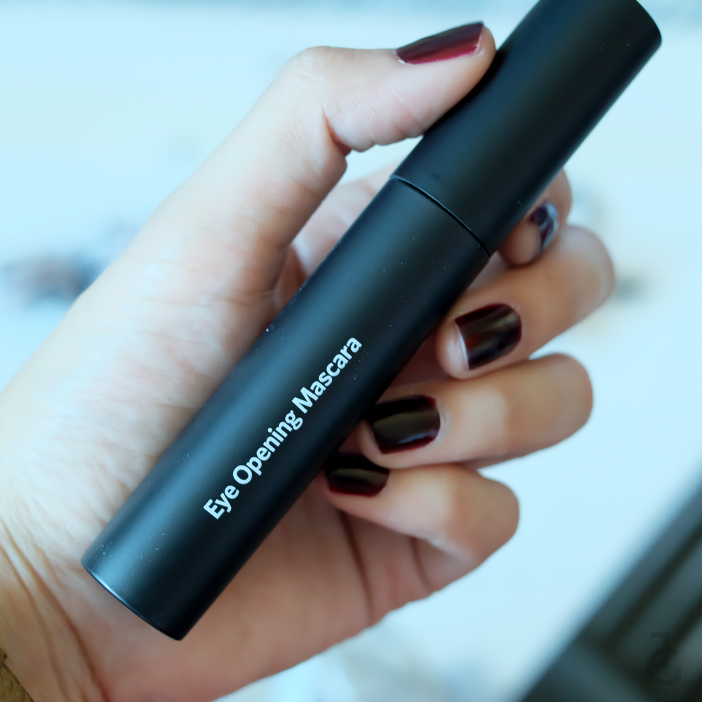 BobbiBrown_EyeOpeningMascara_JackieGo_2