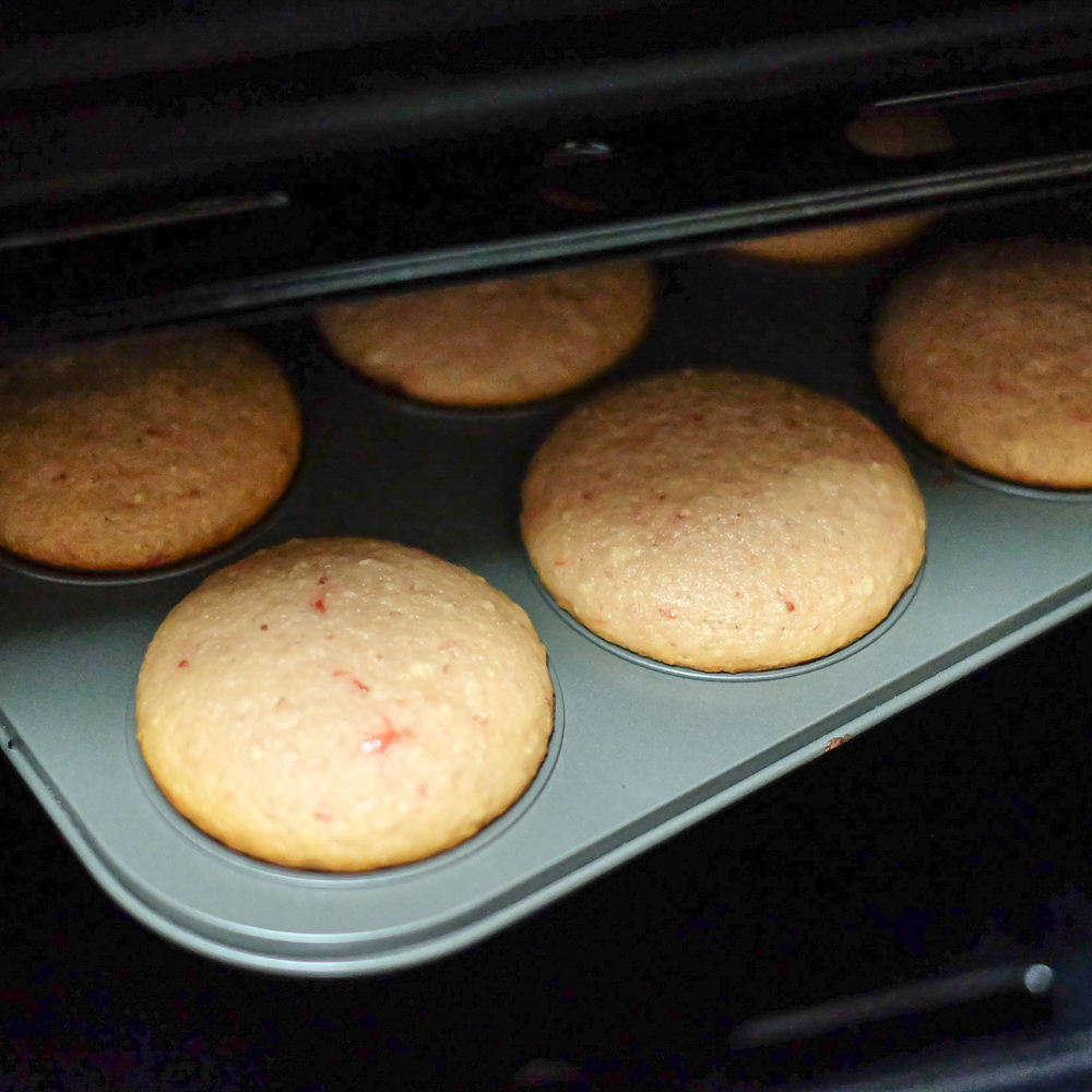 Maya_StrawberryMuffinRecipe_JackieGo_11