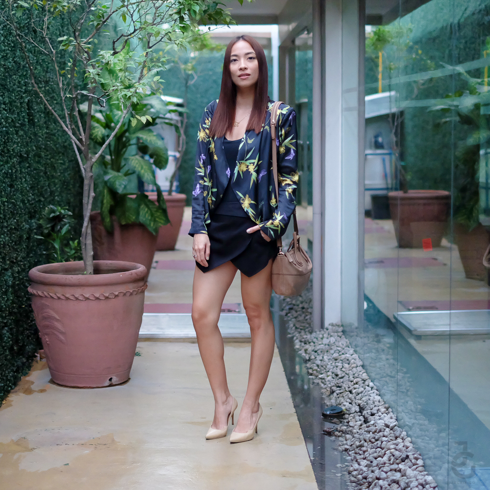 SwingBlazer_BlackAsymmetricSkort_JackieGo_ 2