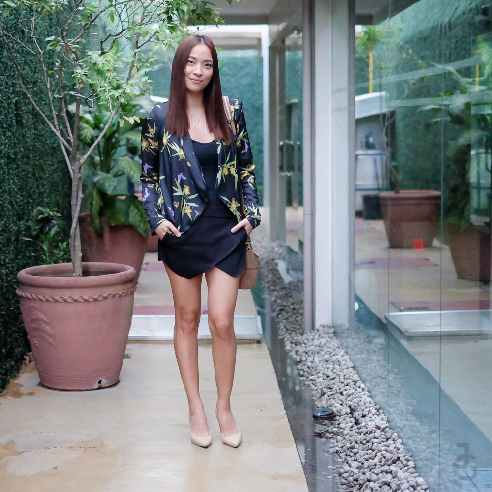 SwingBlazer_BlackAsymmetricSkort_JackieGo_ 4
