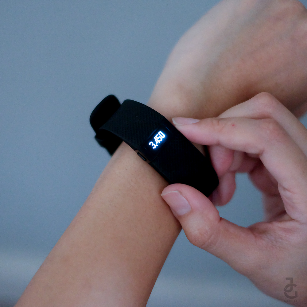 FitBitCharge_BeyondTheBox_JackieGo_7