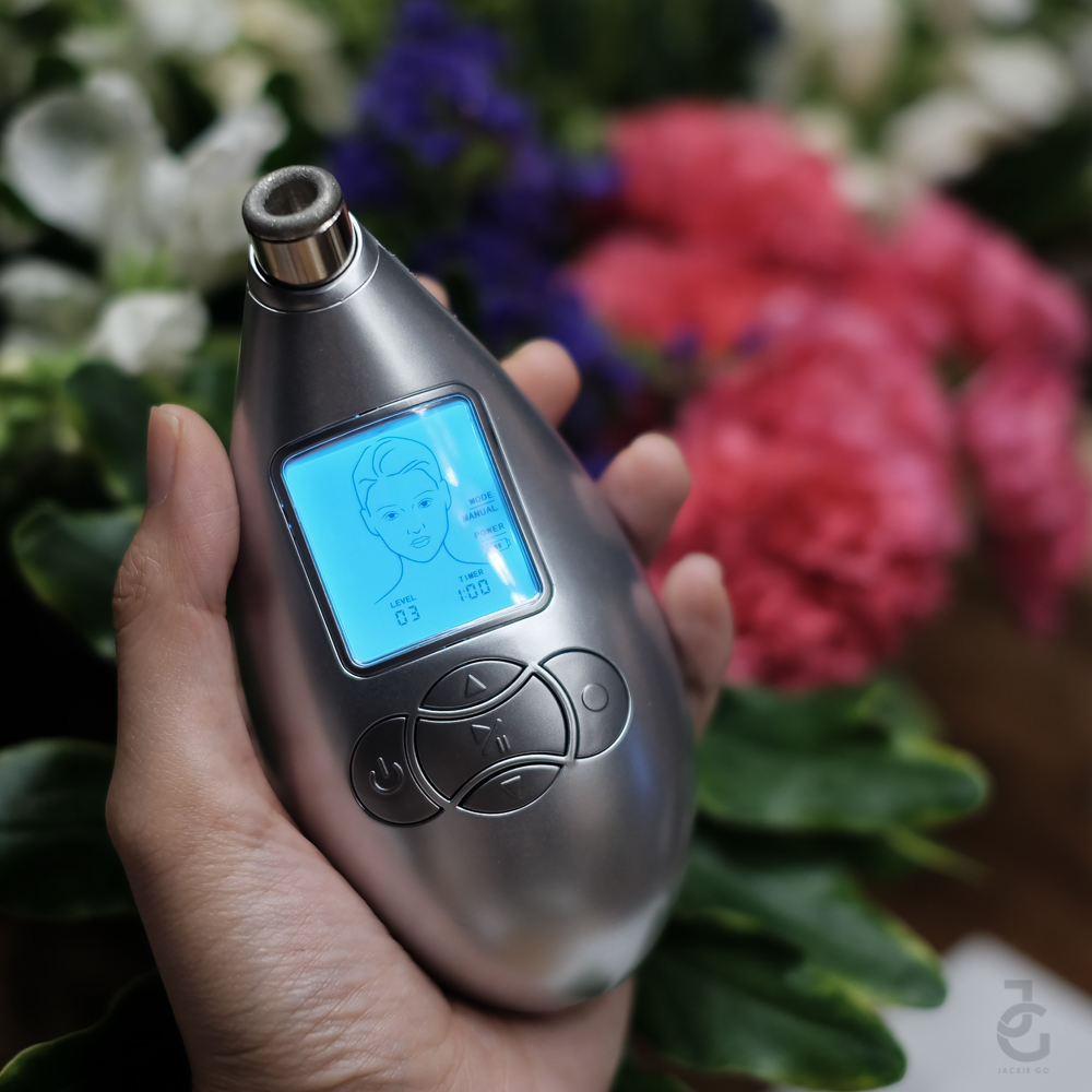 Aesthetique Microdermabrasion: Handy Dandy Diamond Peel