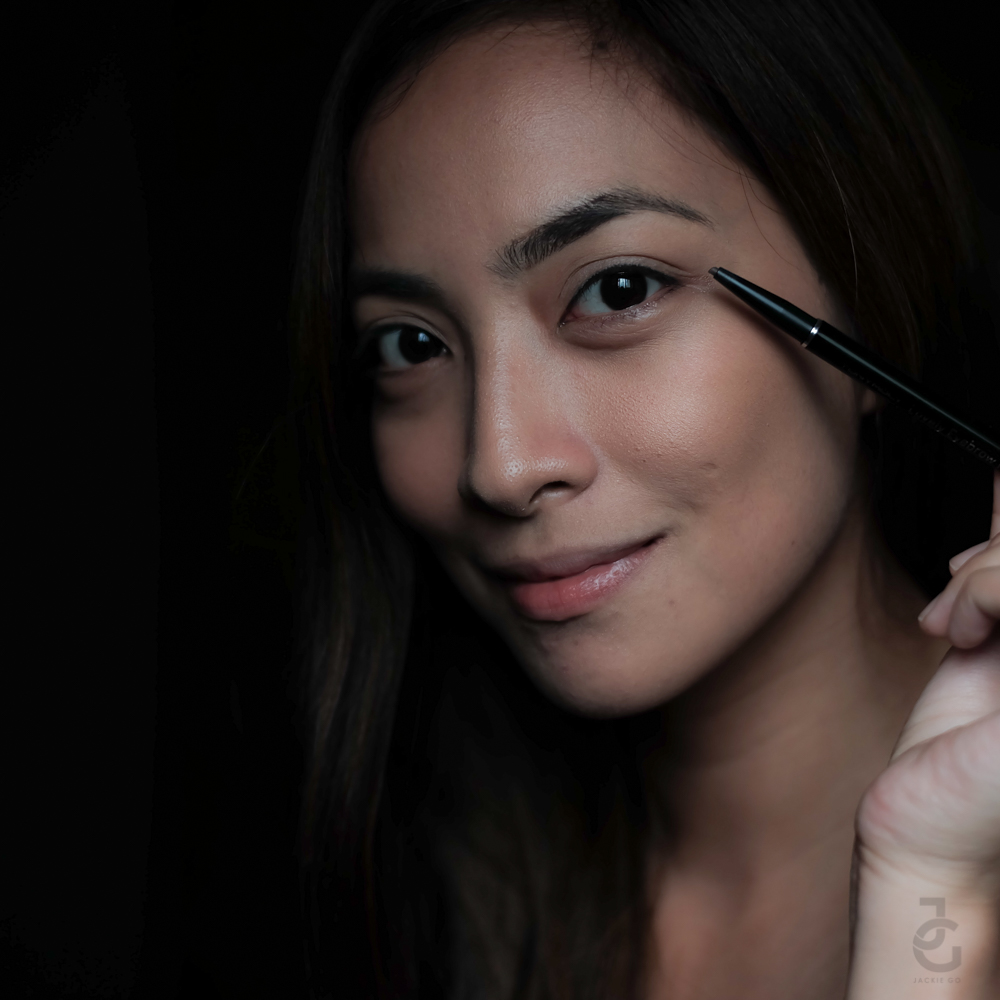 TonyMoly_ColoringBrowcara_LovelyEyebrowPencil_JackieGo_2