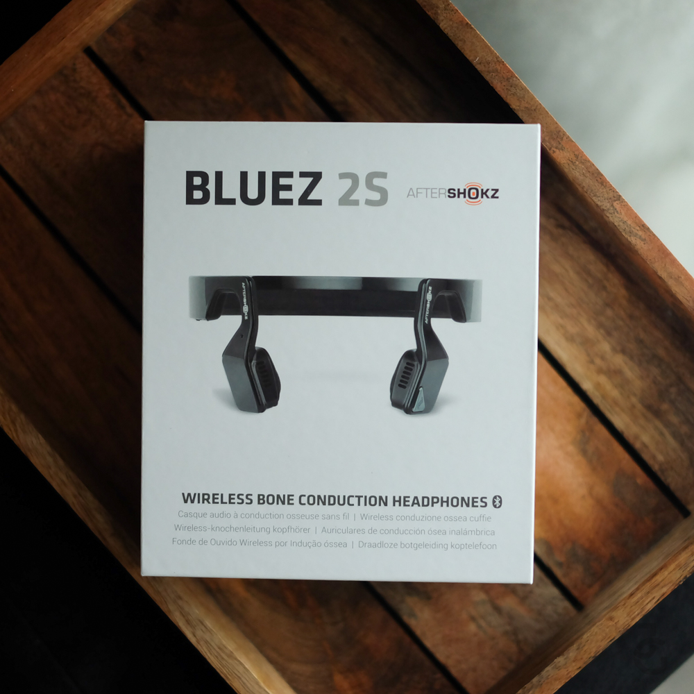 AfterShokz_Bluez2S_WirelessBoneHeadphones_JackieGo